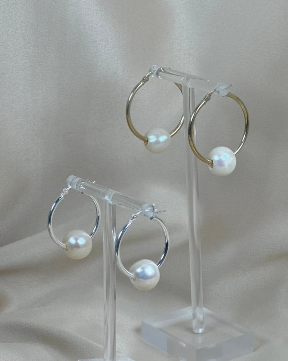 Floating Pearl Hoop