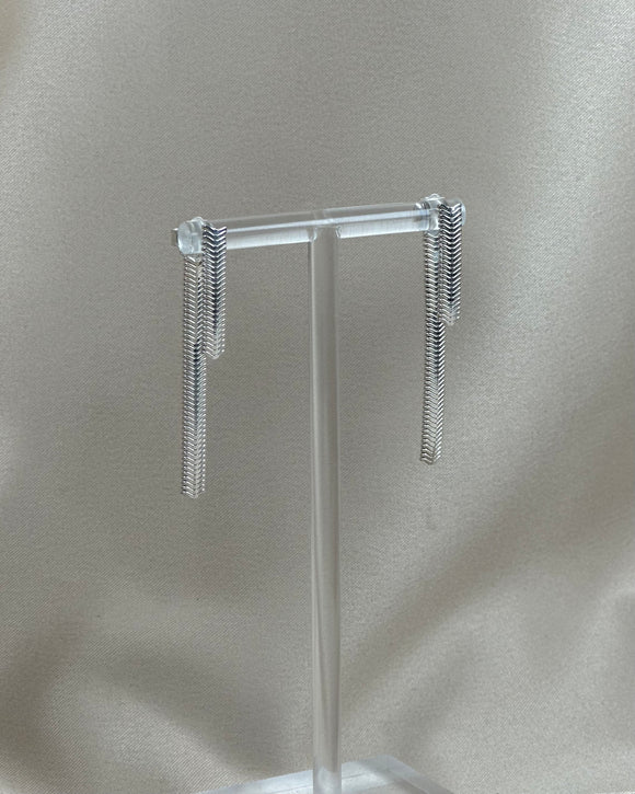 Ribbon Chain Layered Earrings