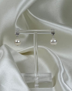 Topaz Pearl Stud - Round