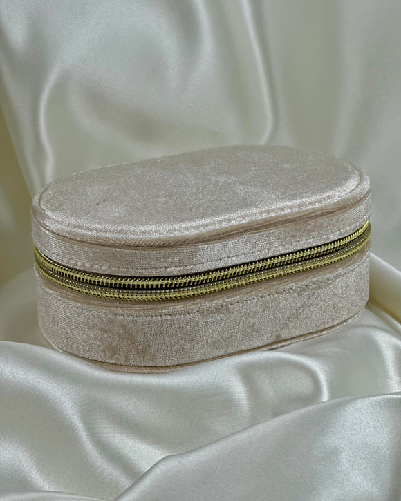 Plush Velvet Jewellery Box - Beige Oval