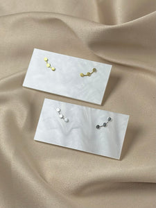 Pebble Ear Climber