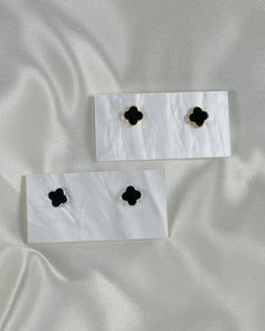 Clover Stud Small - Onyx