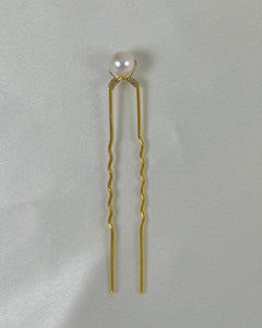 Gold Pearl Hair Pin - Medium